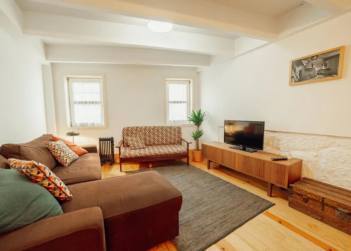 Historical Duplex By Hosty *